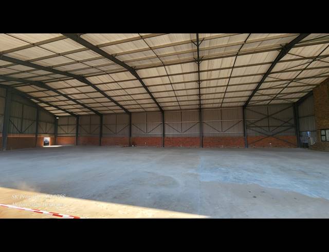 1,070M² WAREHOUSE TO LET IN WILLOWTON INDUSTRIAL
